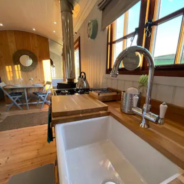 Shepards Hut With Hot Tub For 4 - Devon